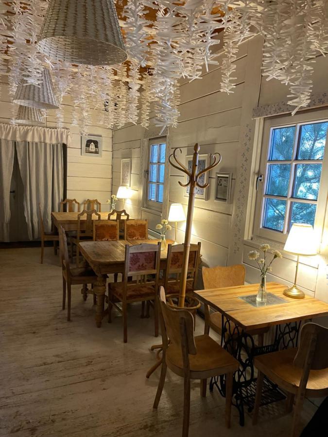 Stajnia Bialy Borek Biskupice Kocurów Exterior foto