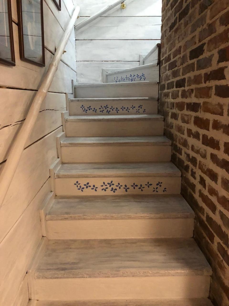 Stajnia Bialy Borek Biskupice Kocurów Exterior foto